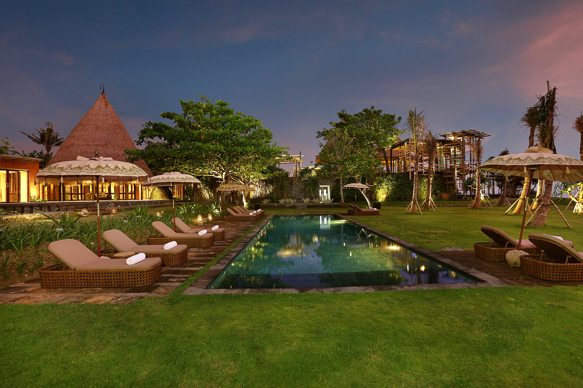 Wakagangga Hotel ตาบานัน ภายนอก รูปภาพ
